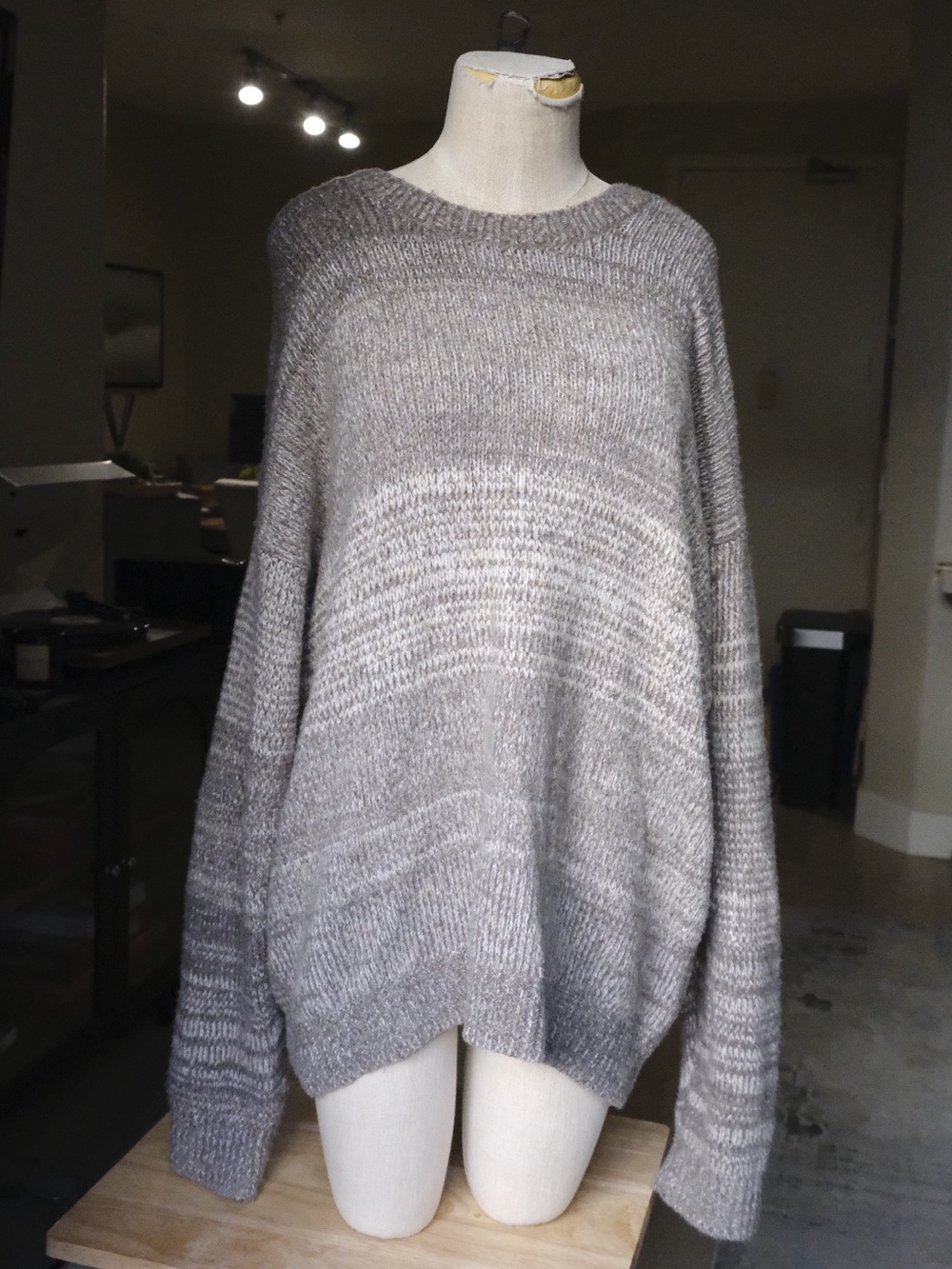 abercrombie & fitch grey & white sweater